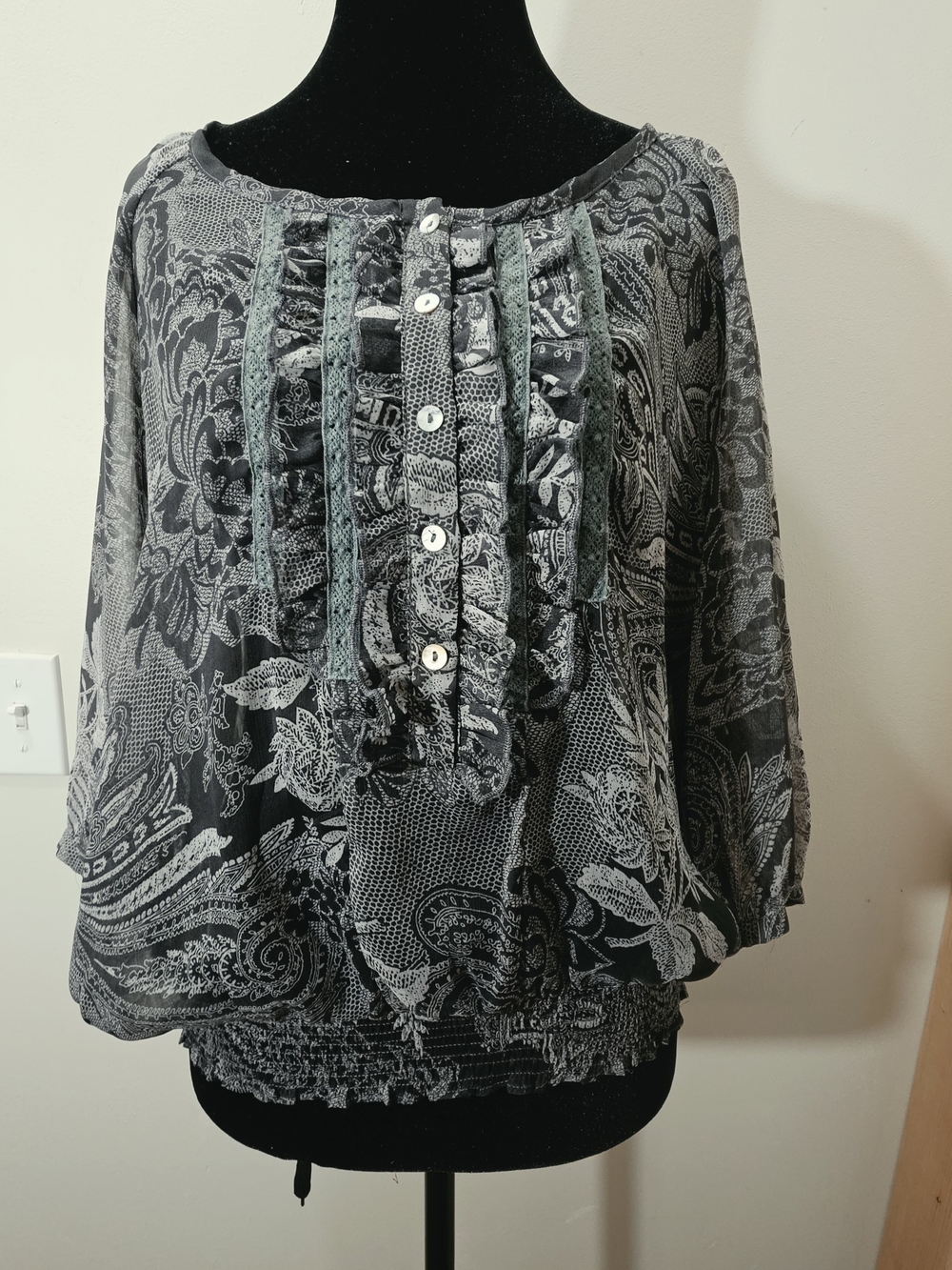 Pleione Black Gray Paisley Floral Ruffle-Front Sheer Blouse Puff Longsleeves M-L